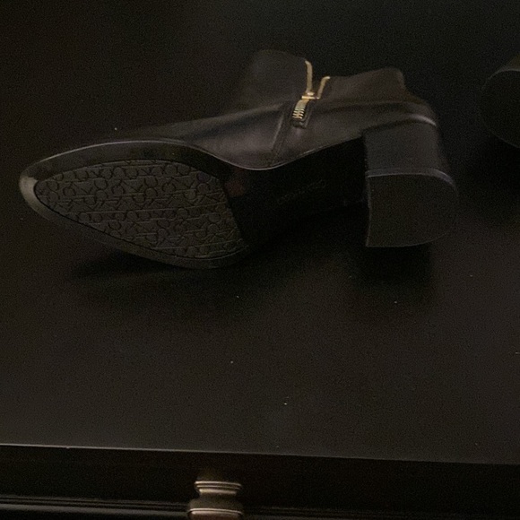 Black leather Calvin Klein heeled booties - size 8.5.  Never worn! - Picture 3 of 3